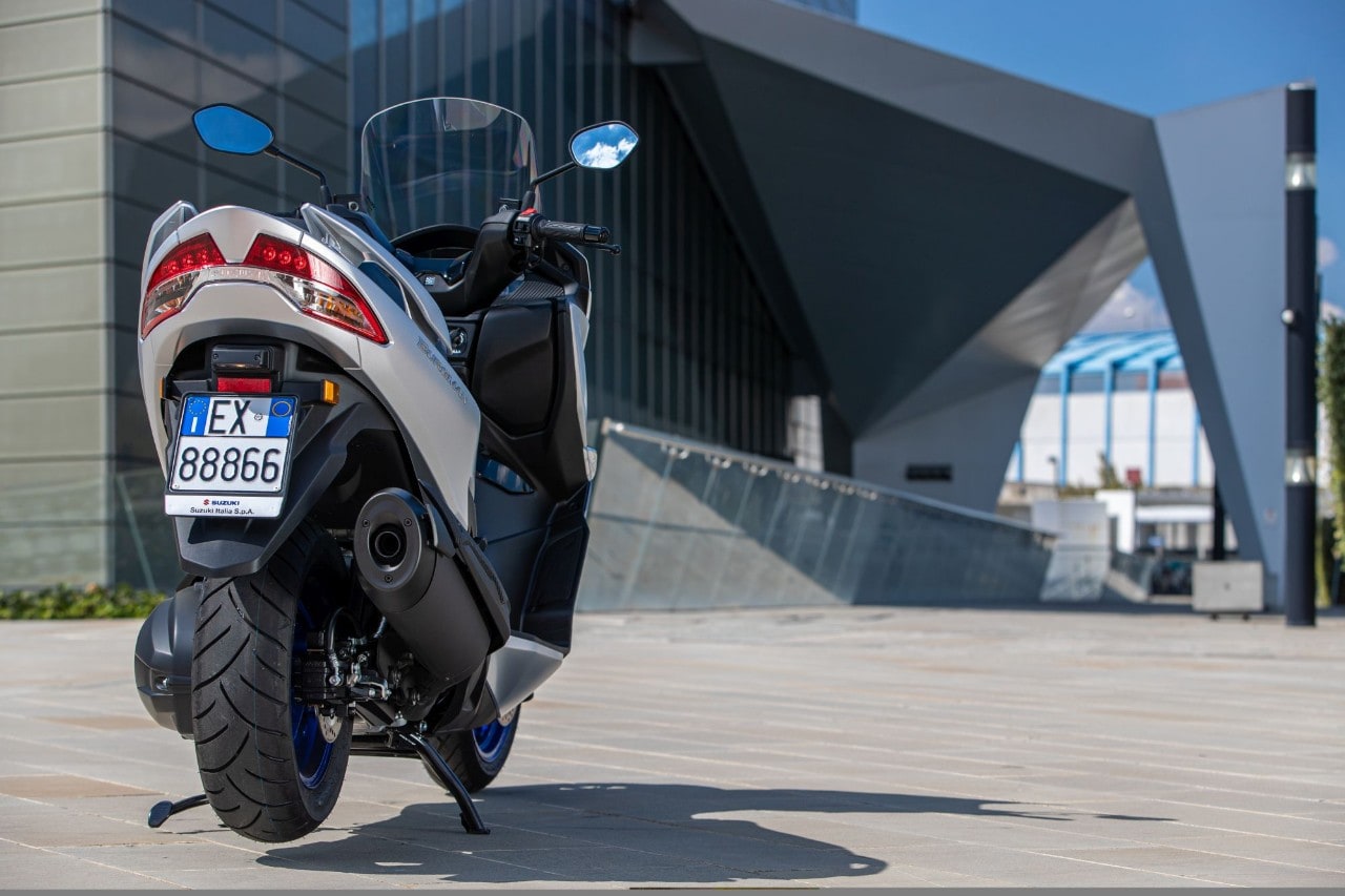 Suzuki Burgman 400: la STORIA continua!